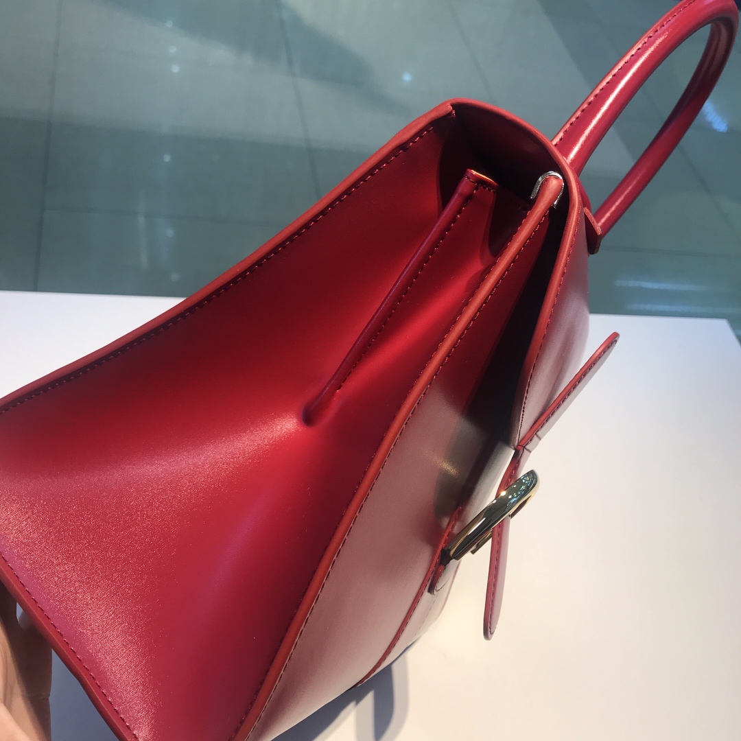 델보 브리앙 박스백 미듐